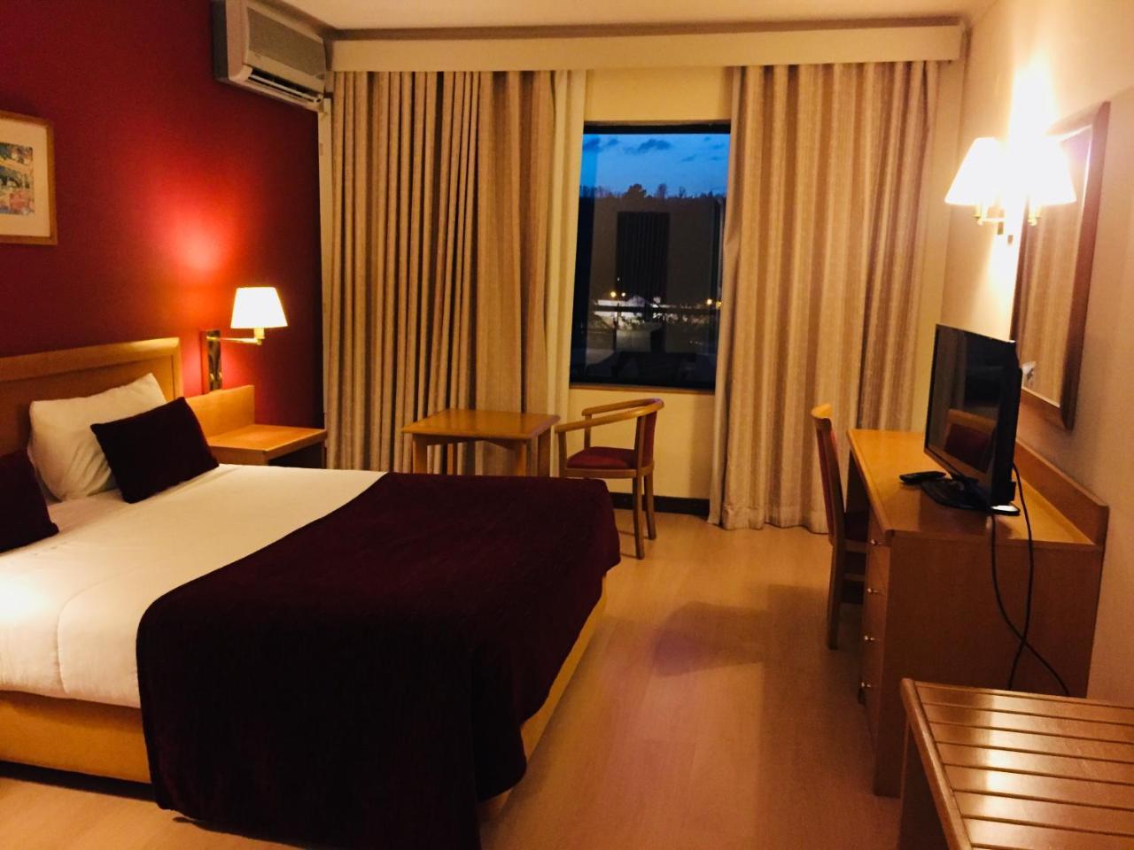 Palace Hotel E Spa Monte Rio テルマス・デ・サン・ペードロ・ド・スル エクステリア 写真